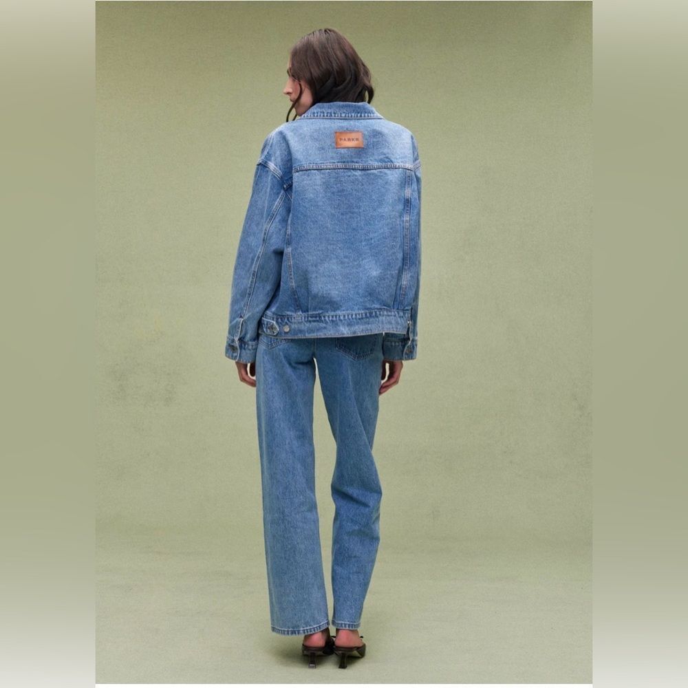 NEW PARKE Oversized Denim Jacket in Vintage Wash - Picture 5 of 12